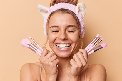 Раз-два — и красотка: бьюти-план для экспресс-подготовки к Новому году