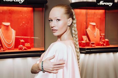 Актриса Елизавета Базыкина призналась, что постельные сцены — это стресс