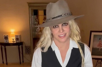 Певица Бритни Спирс покинула США и переехала в другую страну