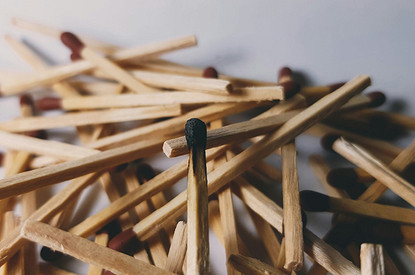 Житель Дании засунул в нос 68 спичек и установил мировой рекорд