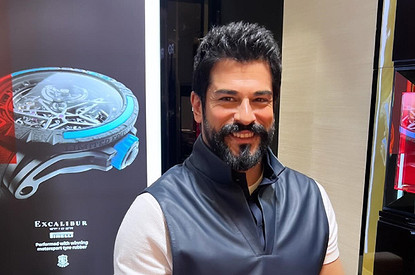 Звезда «Великолепного века» Бурак Озчивит приехал в Россию