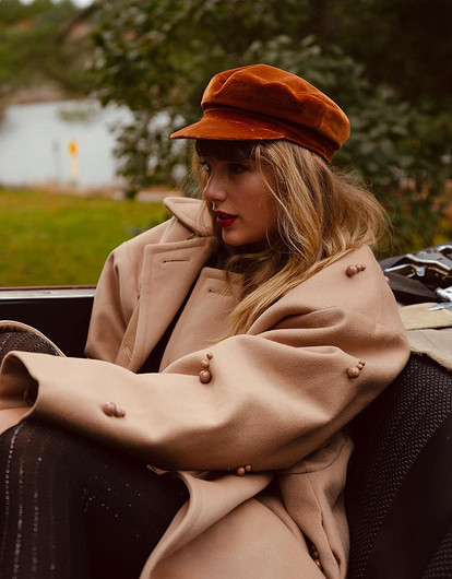 СМИ обвинили певицу Тейлор Свифт в копировании стиля принцессы Кейт Миддлтон