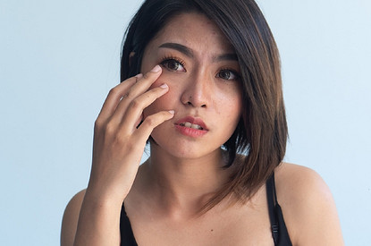 Почему дергается глаз: 11 самых частых и неочевидных причин