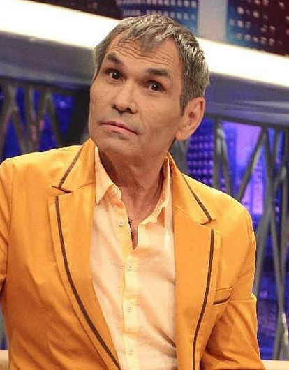 Сын Бари Алибасова сообщил, что отец находится в сознании и хочет домой