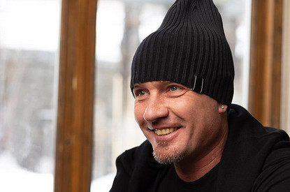 «Гордость распирает»: Роман Костомаров удивил поклонников новыми достижениями в спортзале