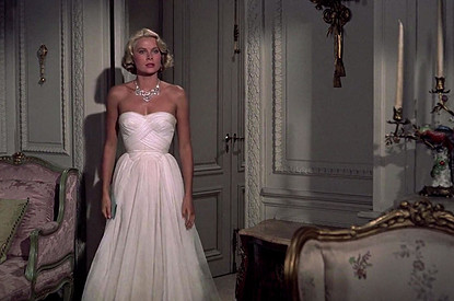 Как прокачать в себе женственность: лайфхаки от психолога