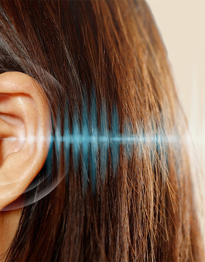 К чему чешется правое ухо: подробная чесалка по времени и дням недели