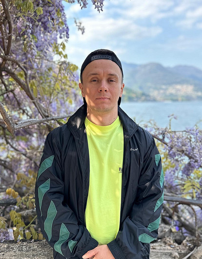 Звезда Comedy Club Илья Соболев высмеял устроившего пьяный дебош Никиту Кологривого