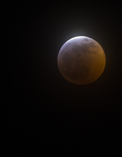 Лунное затмение в Весах 25 марта: как оно скажется на каждом знаке зодиака