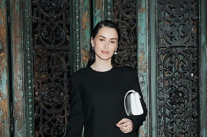 48-летняя Тина Канделаки поделилась с поклонниками фото в одном полотенце