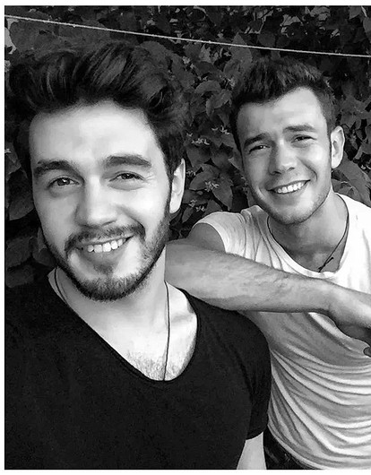 16 турецких актеров, которые приходятся друг другу родственниками