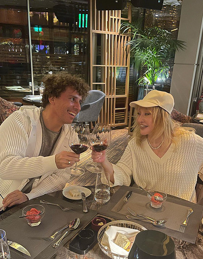 В новой песне Аллы Пугачевой нашли намек на расставание с Максимом Галкиным*