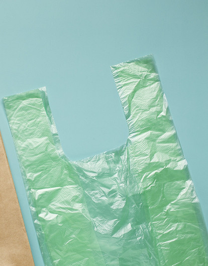 Как сложить пакеты компактно и красиво: 5 простых способов