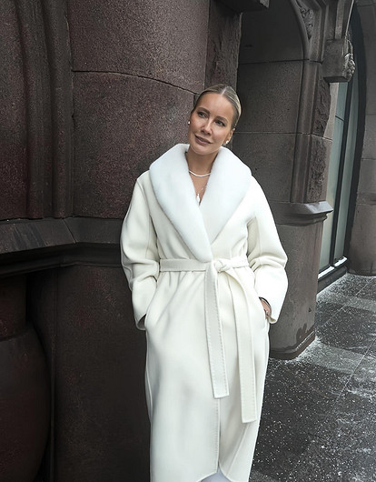 Телеведущая Елена Летучая улетела из России