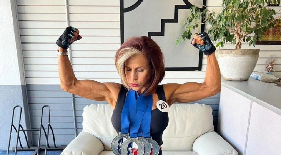 В США 72-летняя женщина занялась спортом ради здоровья и стала бодибилдершей