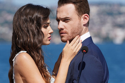 Турецкий сериал «Постучись в мою дверь» стал самым популярным среди россиянок