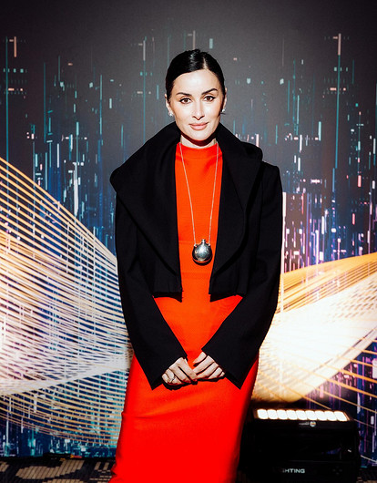 Телеведущая Тина Канделаки показала лицо без макияжа