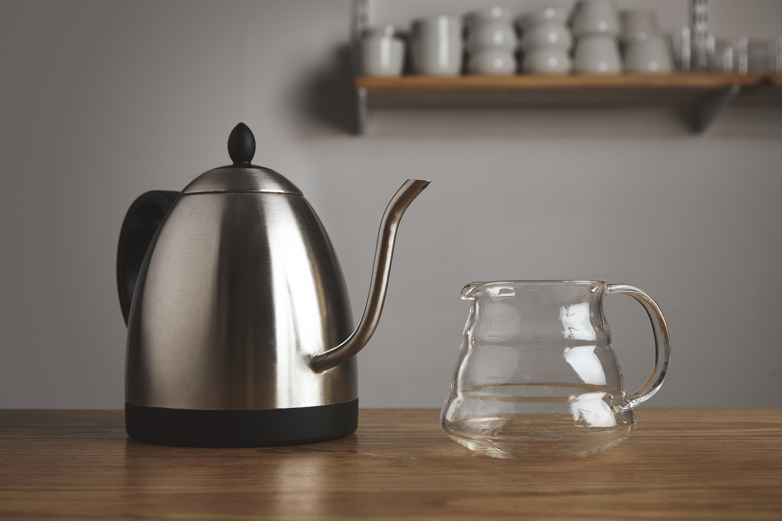 Как почистить чайник и убрать накипь в домашних условиях