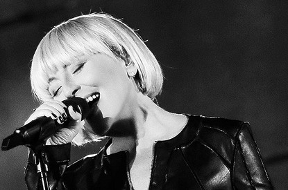 Певица Анжелика Варум улетела из России в США