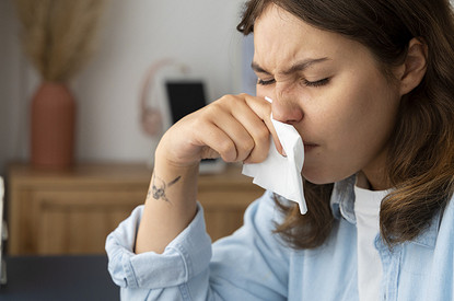 Честная чихалка на вторник: приметы по часам для мужчин и женщин