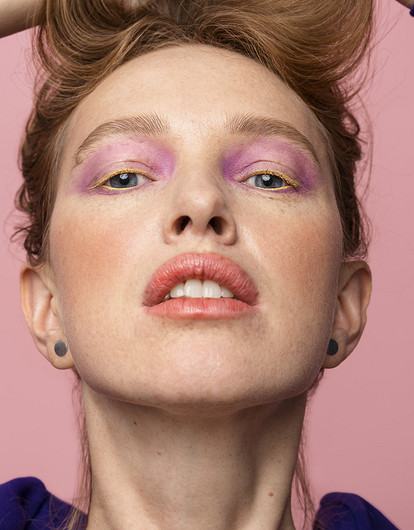 Что делать, если обветрились губы: советы и средства для восстановления