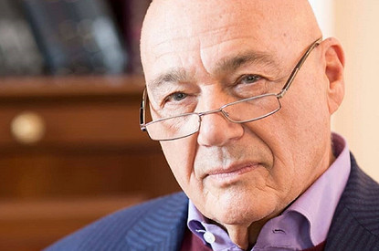 Стали известны подробности частной вечеринки в честь 90-летия Владимира Познера