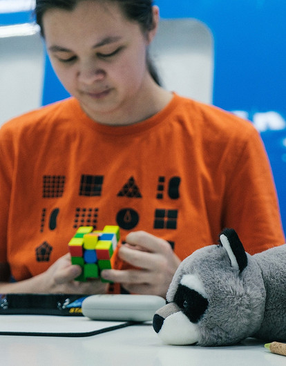 50 лет кубику Рубика: 10 удивительных фактов о суперголоволомке