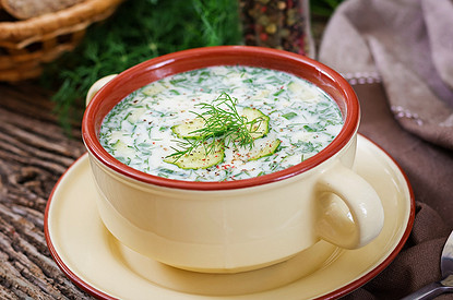 Кефир, квас или просекко: 11 лучших рецептов окрошки, которые устроят всех