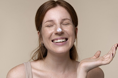 Как использовать SPF-крем и правильно выбрать степень защиты: полезная шпаргалка