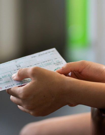 Женщина дважды за три месяца выиграла в лотерею миллион долларов