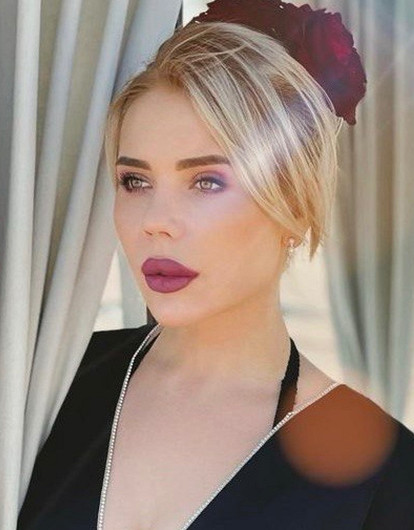 Карина Кросс до пластики и после: все об изменениях во внешности звезды соцсетей