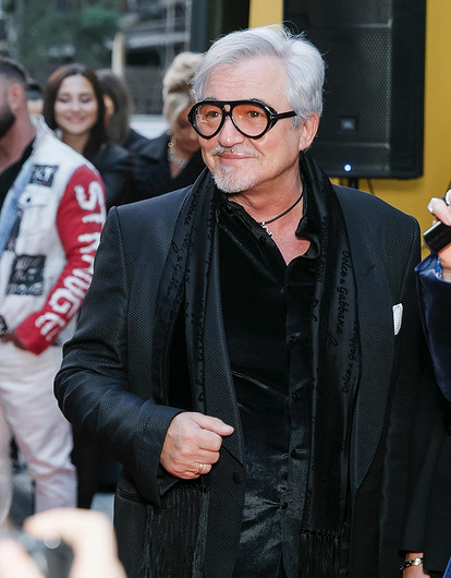 Телеведущий Дмитрий Дибров допустил возможность измены со стороны молодой жены Полины