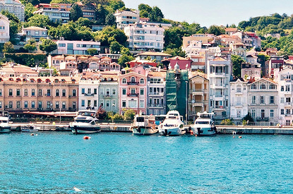 Туристов из России заселили в недостроенный отель в Турции, некоторые остались без номеров