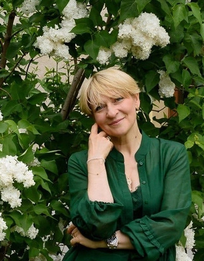 Променяла бизнес с доходом 1 млн евро в Германии на карьеру астролога в России: как я изменила жизнь в 50 лет