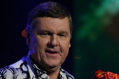 Новиков грубо раскритиковал SHAMAN за использование флага России и английского псевдонима