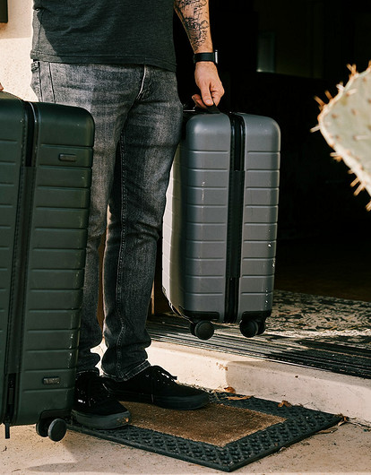 Стилистка назвала необходимые вещи для отпуска