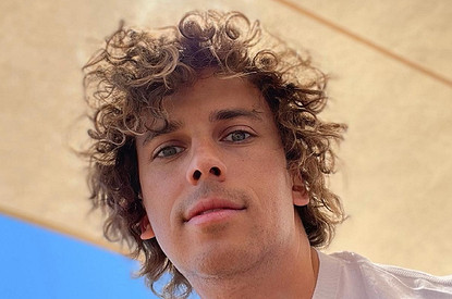 Максим Галкин* показал фото с Аллой Пугачевой и детьми