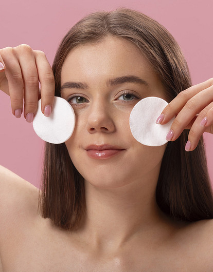 Как ухаживать летом за чувствительной кожей лица: 10 лучших советов косметолога