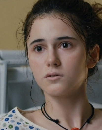Молодая звезда сериала «Тест на беременность» Айя Манукян начала борьбу с раком