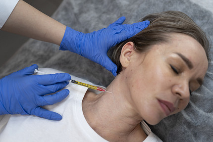 Какие процедуры нельзя делать летом, чтобы не навредить коже: рассказывает косметолог