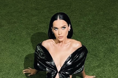 Кэти Перри поразила поклонников откровенным нарядом