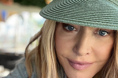 Соседи Аллы Пугачевой рассказали, кто живет в замке Примадонны