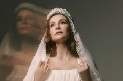 Актриса Глафира Тарханова высказалась о пластике и своем новом образе