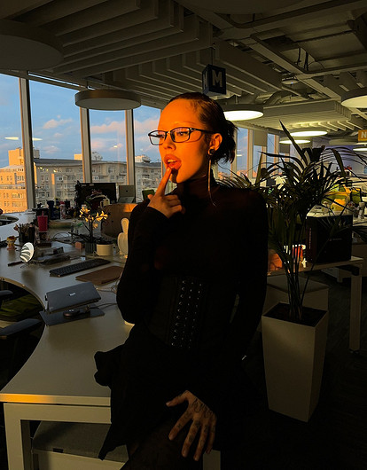 Инстасамка показала страшные последствия удаления филлеров из губ