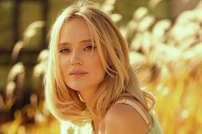 Певица Глюкоза покинула Россию после скандального концерта в Красноярске