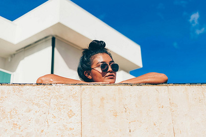 Если перезагорала: как отбелить кожу в домашних условиях и в салоне