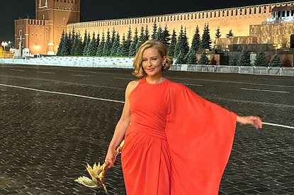 Актриса Юлия Пересильд снялась в откровенном виде в бане