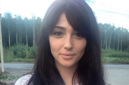 Анастасия Ивлеева показала фигуру в откровенном купальнике