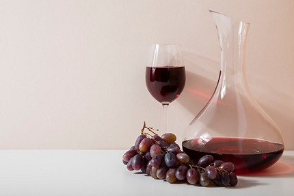 Калорийность разных сортов вина: сколько калорий в сухом, полусухом и полусладком