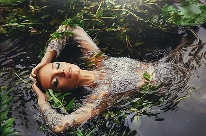 Цвета в одежде, которые притягивают мужчин: секреты и лайфхаки от стилиста